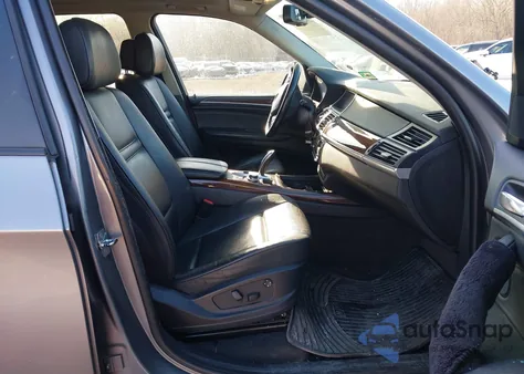 2008 BMW X5 3.0Si from USA, damaged, VIN 5UXFE43558L020294